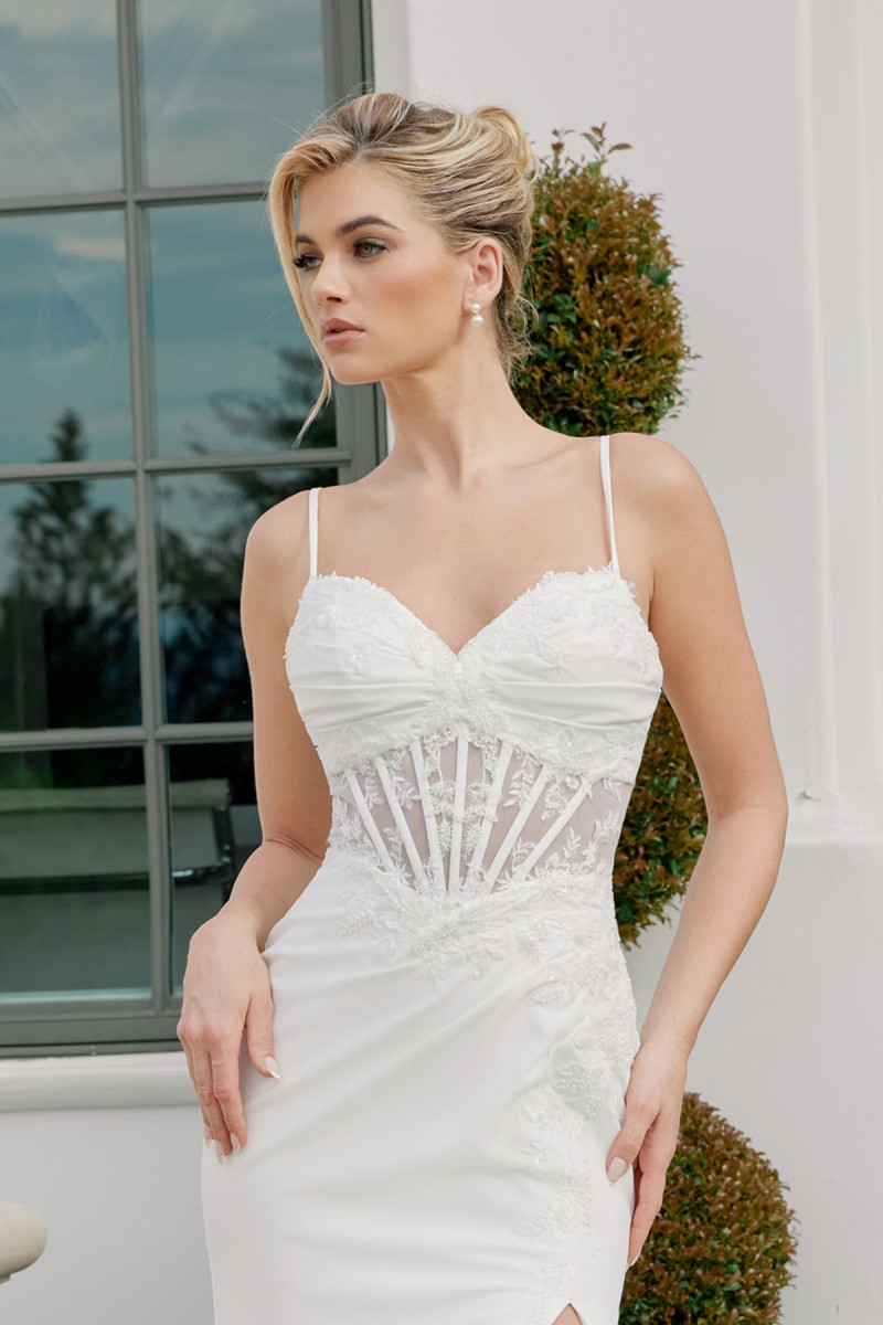  Wedding Dress - Sweetheart Neckline Boned Bodice Leg Slit Partial Lace Train - CH-NAJW1050