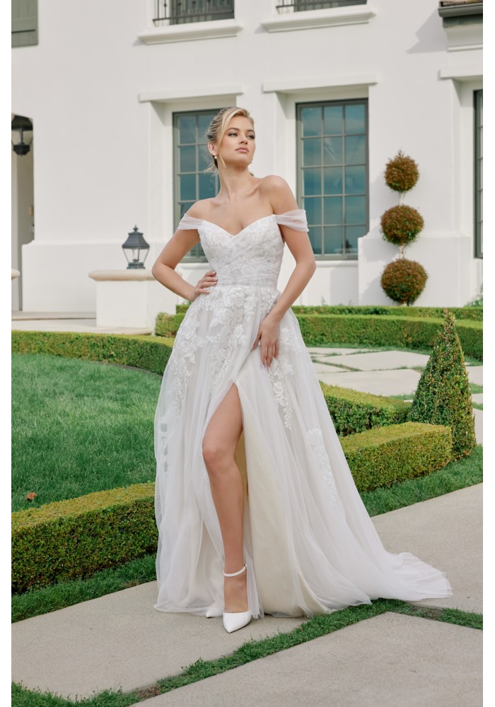 Wedding Dress - A-line Floral Embroidered Sweetheart Off-Shoulder Dress - CH-NAJE953