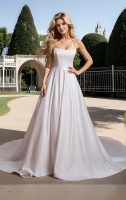 Ball Gown Cat-eye Wedding Dress with Sleeveless - BLM-B1003