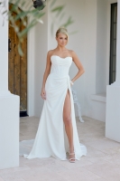  Wedding Dress - Fitted Strapless Sweetheart Neck Boned Bodice Ruched Waistline Satin Slit