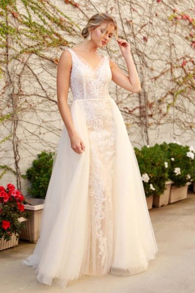 Wedding Dress - Sheer Laces Long Fitted A-line Floor Drape Ruffles Gown - CH-NAE474