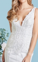 The Mermaid V-Neck with a Mix of Geometric and Floral Motifs Wedding Dress - EVA