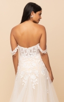 Plus Size - A-line Sweetheart Off-the-shoulder and Detachable Sleeves Wedding Dress - YURI A
